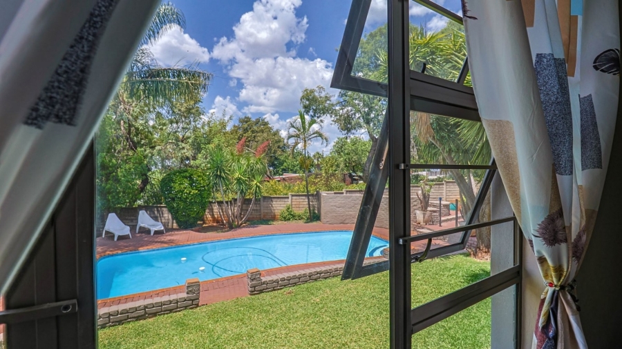 4 Bedroom Property for Sale in Safari Gardens North West